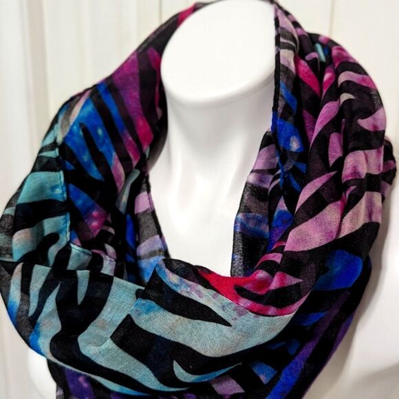 chatties Accessories - Vintage Women's Colorful Zebra Print Infinity Scarf